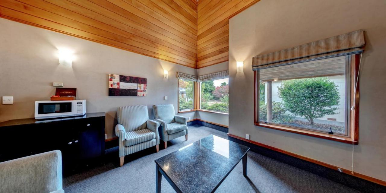 Distinction Te Anau Hotel & Villas Esterno foto