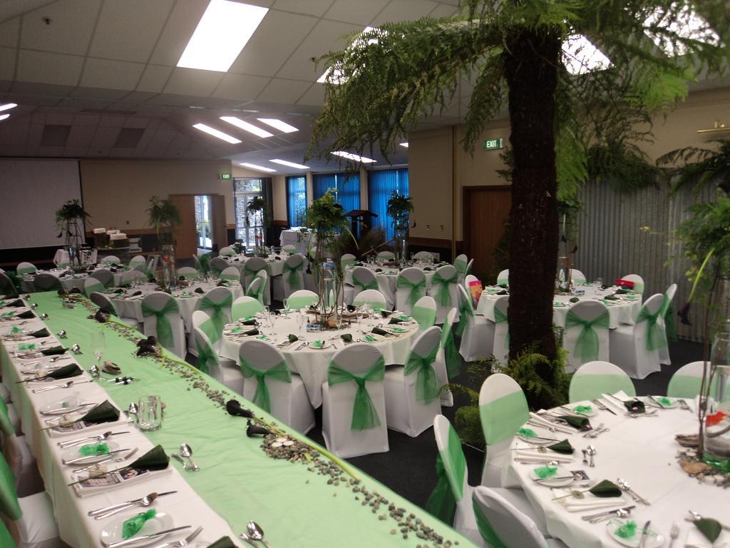 Distinction Te Anau Hotel & Villas Esterno foto