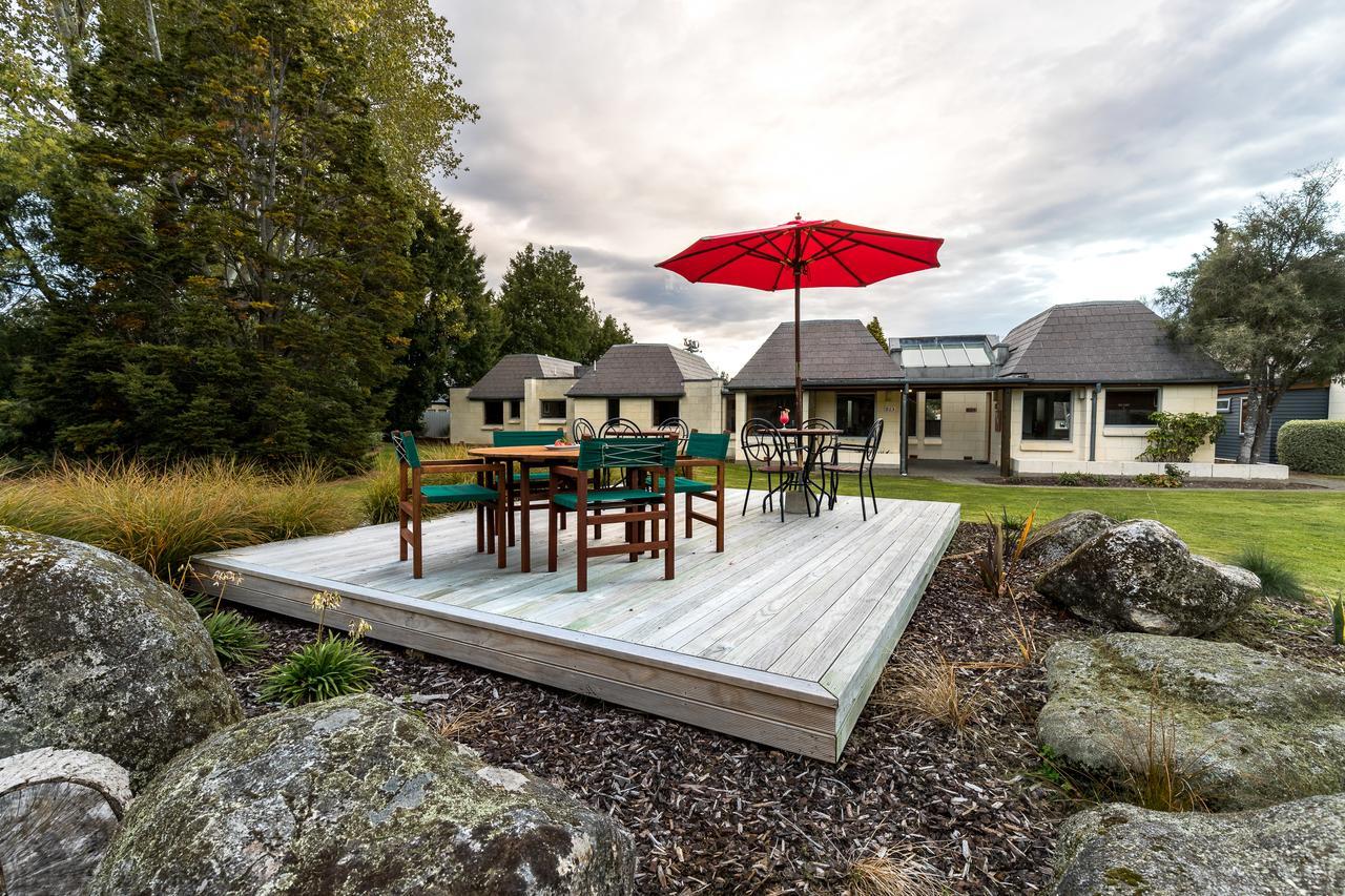 Distinction Te Anau Hotel & Villas Esterno foto